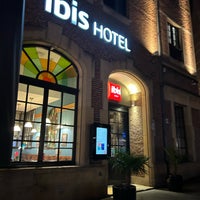 Photo taken at Hotel ibis Brussels off Grand Place by Raquel C. on 2/1/2024