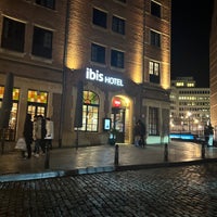 Photo taken at Hotel ibis Brussels off Grand Place by Raquel C. on 1/27/2024