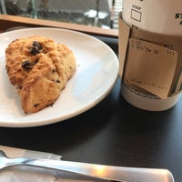 Photo taken at Starbucks by たおる on 2/11/2022