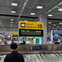Photo taken at Baggage Claim 16 by KUGENUMAN on 12/8/2022