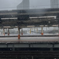 Photo taken at Platforms 9-10 by KUGENUMAN on 8/1/2023