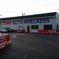 Foto scattata a Victory Auto Wreckers da Victory Auto Wreckers il 3/25/2015