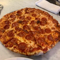 Photo taken at Siracusa&amp;#39;s New York Pizzeria by Teresa G. on 7/18/2019