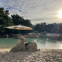 Photo taken at Discovery Cove by SuJin K. on 10/24/2022