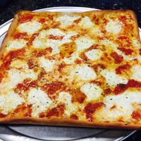 Das Foto wurde bei Chicago&amp;#39;s Pizza With A Twist - Edison, NJ von Chicago&amp;#39;s Pizza With A Twist - Edison, NJ am 3/25/2015 aufgenommen