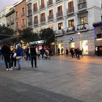 tornillo bala ligeramente Fotos en Adidas Originals Store Madrid (Ahora cerrado) - Tienda de  artículos deportivos en Madrid