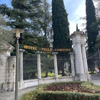 Photo taken at Villa Cortine Palace Hotel by ناصر ا. on 11/9/2023