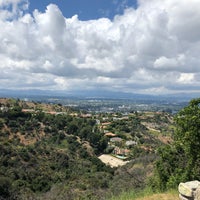 Photo taken at Charles and Lotte Melhorn Overlook by Huntington S. on 5/19/2019