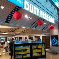 Photo taken at King Power Duty Free by Robert T. on 2/12/2018
