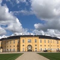 Frederiksberg Slot Hours