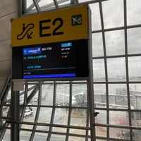 Photo taken at Gate E2 by もうや on 9/7/2022