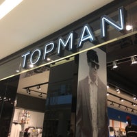 Photo taken at Topman by Henrique S. on 3/22/2013