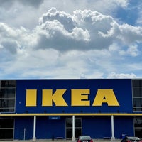 Foto tirada no(a) IKEA Vaughan por Zeynab G. em 8/7/2022