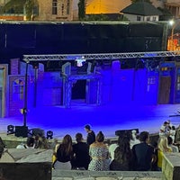 รูปภาพถ่ายที่ Marmaris Amfi Tiyatro โดย Gökhan Batuhan B. เมื่อ 7/29/2022