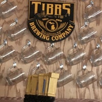 Foto tomada en Tibbs Brewing Company  por Lisa el 10/6/2019