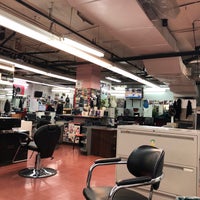 Photo taken at Astor Place Hairstylists by Tarik F. on 9/19/2018