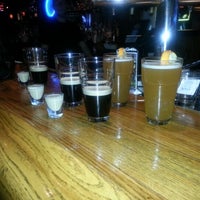 11/21/2012 tarihinde Jason C.ziyaretçi tarafından Bottoms Up Bar &amp;amp; Grill'de çekilen fotoğraf