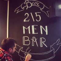 Foto tirada no(a) 2,5 men bar por 2,5 men bar em 3/28/2015