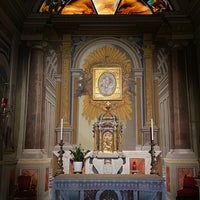 Photo taken at Cattedrale San Pietro apostolo by Theresa H. on 2/16/2023