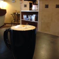 10/14/2013에 Rachel K.님이 Zoe&amp;#39;s Coffee House에서 찍은 사진