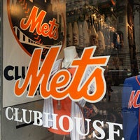 Photo taken at Mets Clubhouse Shop by Frank G. on 10/22/2018