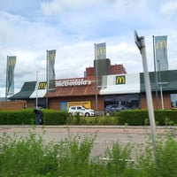 Foto tirada no(a) McDonald&amp;#39;s por Jessica v. em 5/29/2022