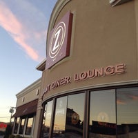 3/30/2015にAli O.がZ-Two Diner &amp; Lounge; 24 Hrsで撮った写真