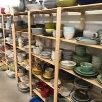 Foto tirada no(a) Cerâmicas Na Linha por Yannis J. em 8/12/2017