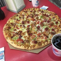 Photo taken at Domino&amp;#39;s Pizza by Suleyman C. on 8/4/2017