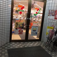 Photo taken at 7-Eleven by hiropapipapi on 7/6/2015