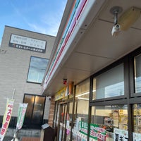 Photo taken at 7-Eleven by hiropapipapi on 8/21/2023