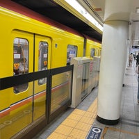 Photo taken at Ginza Line Akasaka-mitsuke Station (G05) by hiropapipapi on 10/3/2021