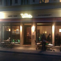 Foto tomada en In Time Restaurant-Bar  por Fabian M. el 9/20/2012