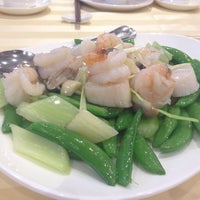 Photo taken at Lee Garden Seafood Restaurant by Mike C. on 7/6/2014