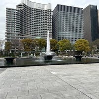 Photo taken at Wadakura Fountain Park by くりりん や. on 4/4/2024