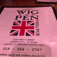 Снимок сделан в The Wig &amp;amp; Pen Pizza Pub пользователем Kelly S. 9/28/2018