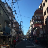 Photo taken at 冠新道 by うちだ くらさん 基. on 12/18/2015
