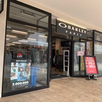 Oakley Vault 木更津店 Tienda De Descuentos En 木更津市