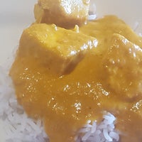 Снимок сделан в Saffron Indian Cuisine &amp;amp; Bar пользователем Karla N. 9/25/2019
