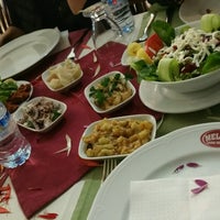 Das Foto wurde bei Melita Şark Sofrası Cafe &amp;amp; Restaurant von M L K am 10/13/2017 aufgenommen