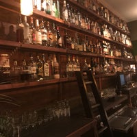Das Foto wurde bei Rum Bar at The Breadfruit von Carrie B. am 4/8/2017 aufgenommen