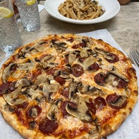 Foto tirada no(a) Paprica Ristorante&amp;amp;Pizza por Dokuz I. em 7/29/2022