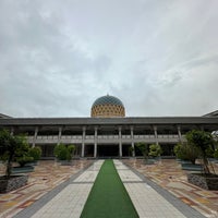 12/30/2023 tarihinde Eddy S.ziyaretçi tarafından Masjid KLIA (Sultan Abdul Samad Mosque)'de çekilen fotoğraf