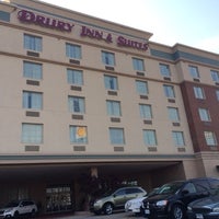 Photo taken at Drury Inn &amp; Suites St. Louis Forest Park by Miki M. on 5/25/2014