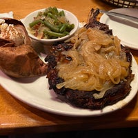 Photo taken at Texas Roadhouse by Hakimm R. on 10/6/2020