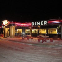 รูปภาพถ่ายที่ Route 66 Diner โดย Route 66 Diner เมื่อ 4/3/2015