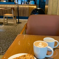 Photo taken at Starbucks by Shank M. on 5/19/2022