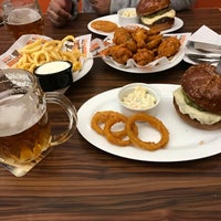 Photo taken at Hooters by Meshal Reviews 马. on 2/13/2021