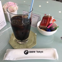 Photo taken at BMW Tokyo 天王洲サービスセンター by にゃろう 猫. on 4/2/2017