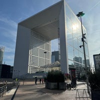 รูปภาพถ่ายที่ Hôtel Renaissance Paris La Défense โดย Londonboy เมื่อ 3/8/2024